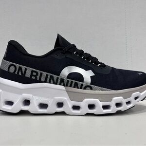 On Cloud Monster 2
Black/Frost
Men’s 9.5
New-No box